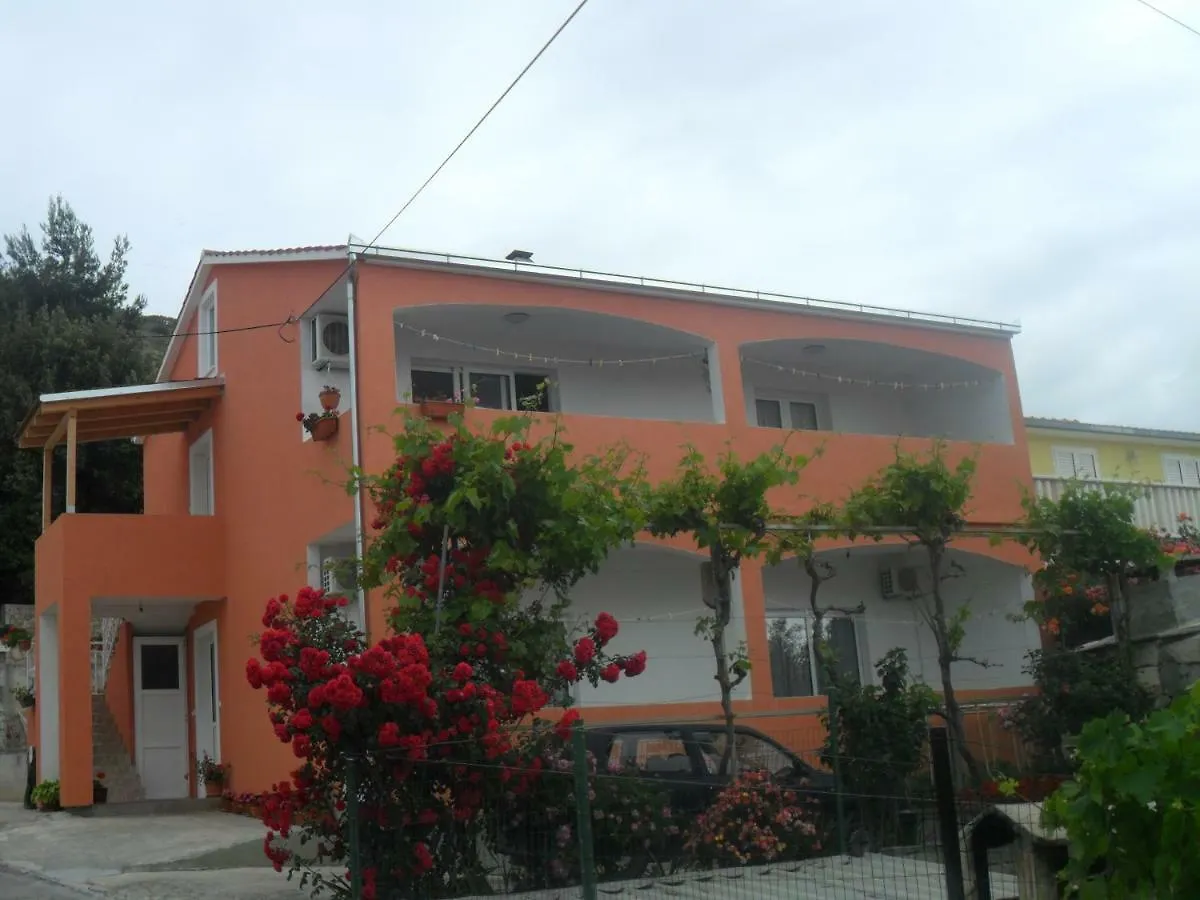 Apartments Valjan Trogir